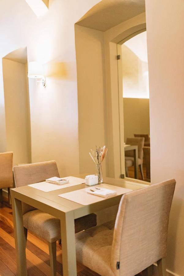 Готель M'Ar De Ar Aqueduto Евора Екстер'єр фото Restaurant