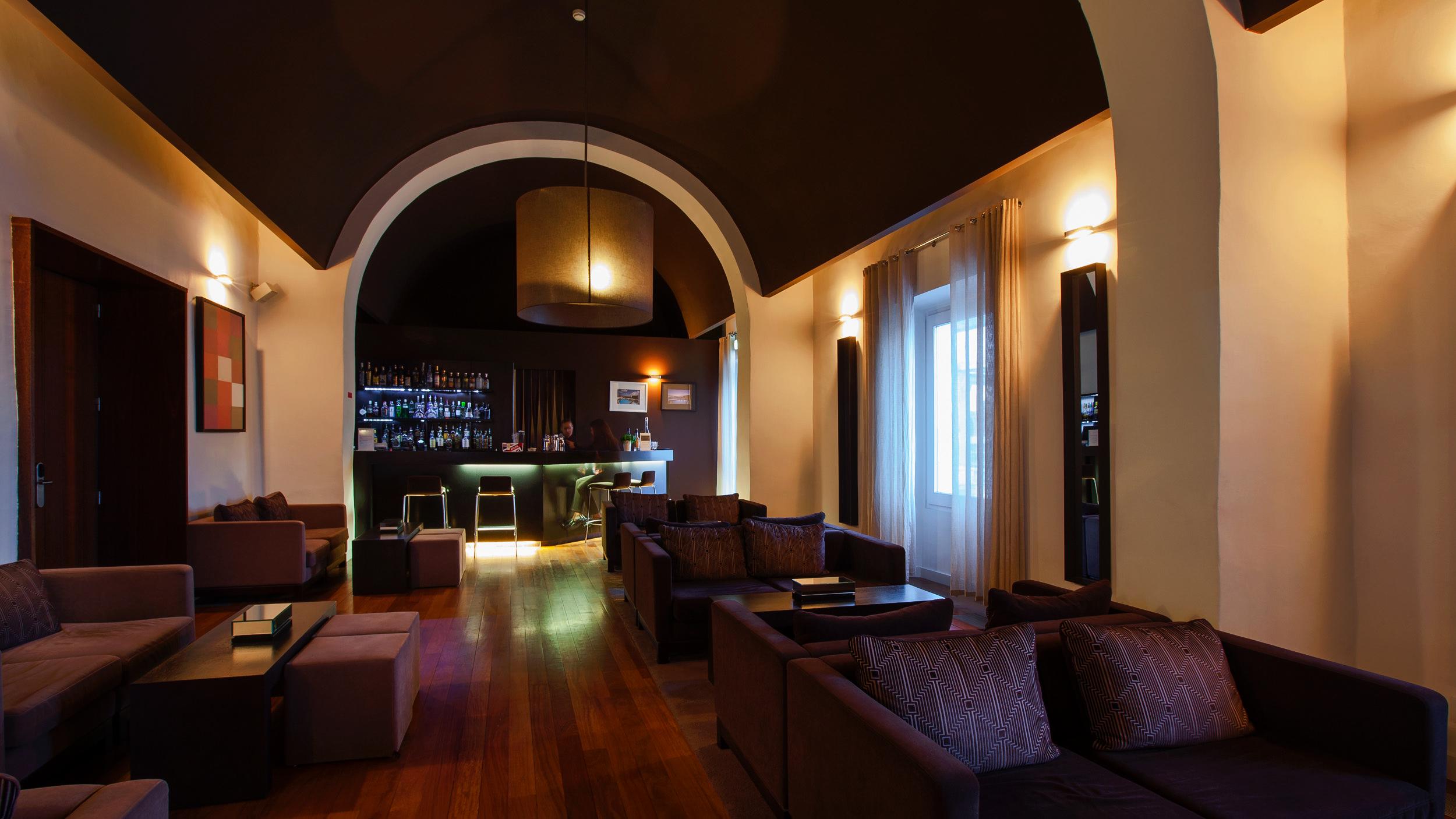 Готель M'Ar De Ar Aqueduto Евора Екстер'єр фото The interior of the lounge